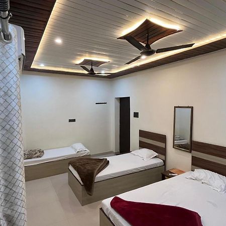 Gauri Kedareshwar Guest House Varanasi Esterno foto