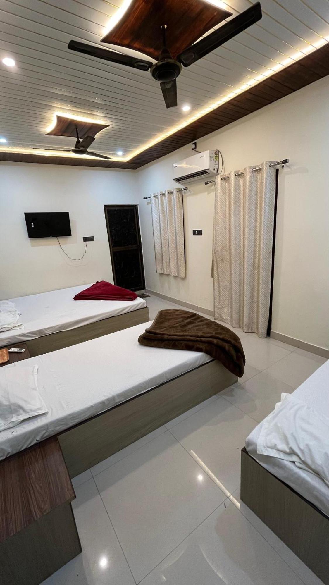 Gauri Kedareshwar Guest House Varanasi Esterno foto
